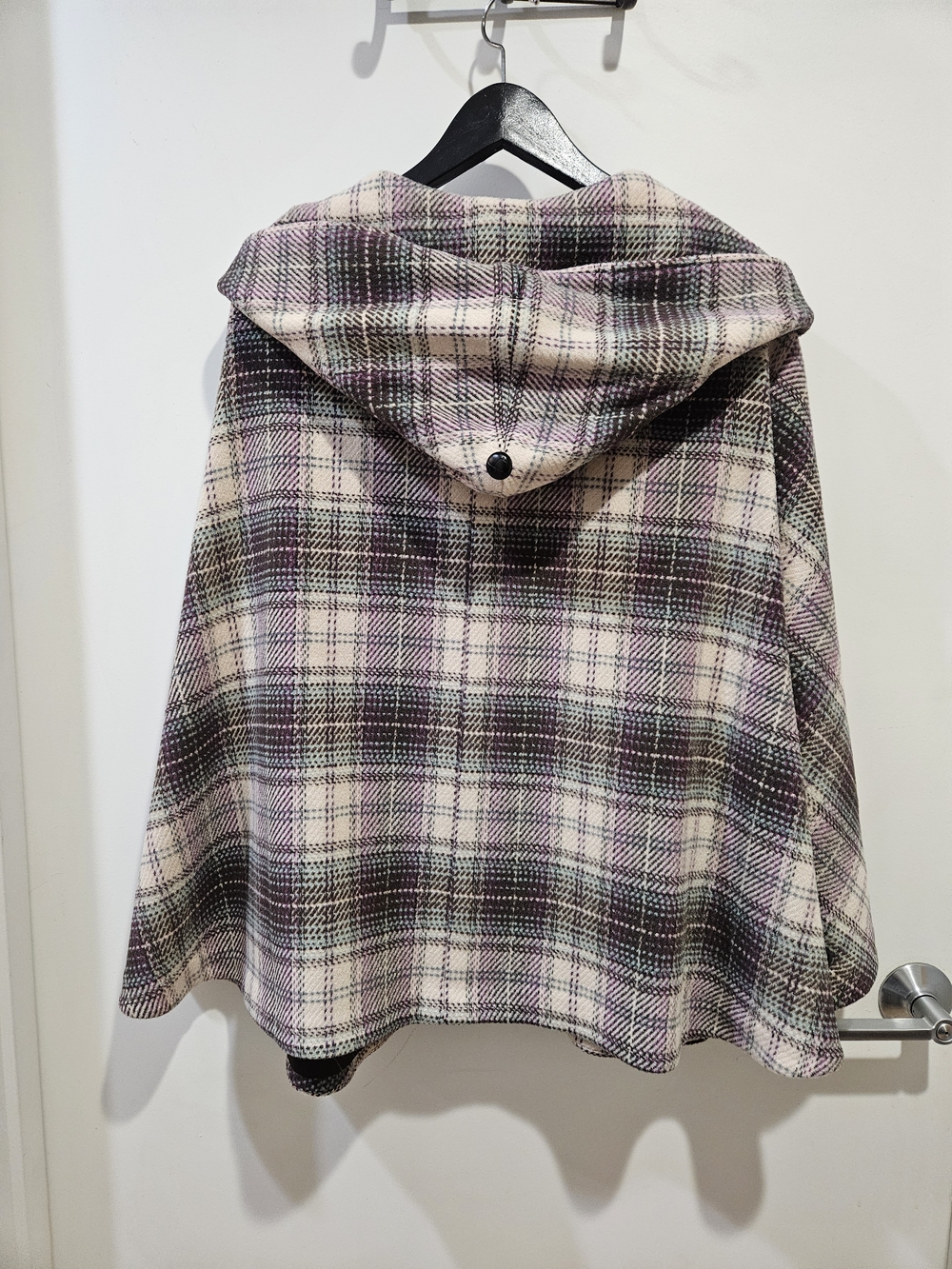 Eddie Bauer Cream Plaid Coat with Purple Accents - Picture 4 of 6